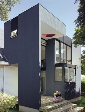 A house by Qb3