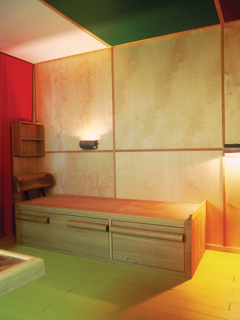 EXHIBIT



Le Corbusier built only one structure for himself, the Cabanon, a seaside hut on the Côte d'Azur that he called “my castle in the Riviera.” The Royal Institute of British Architects presents a 1:1 reconstruction of the 1952 building's interior as an offshoot of a massive Corbu retrospective at the Barbican Art Gallery in London. Through April 28.

architecture.com