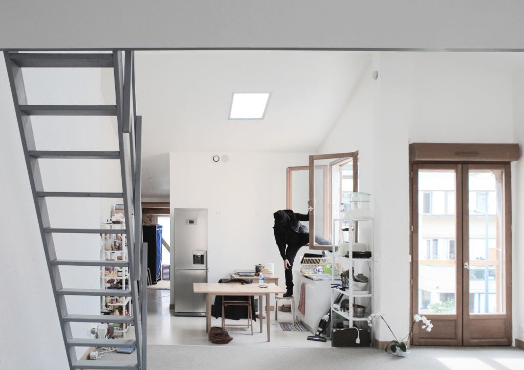 House on the Roof by Freaks Freearchitects Agency