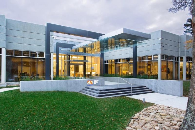Lord, Aeck & Sargent designed a new public entry for the Novelis Global Research & Technology Center.