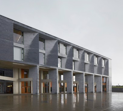 University+of+Limerick+exterior.
