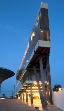 FRONTAL VIEW