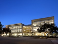 UCLA Outpatient Surgery and Oncology Center