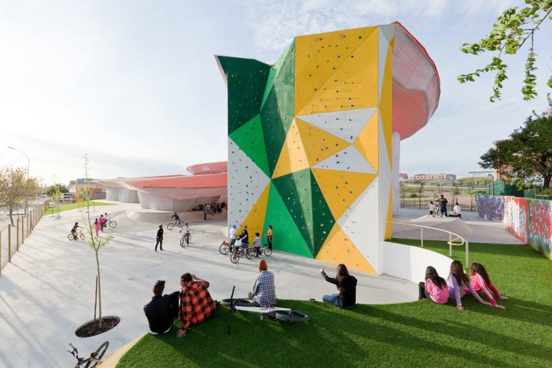Factory M&eacute;rida, Badajoz, Spain by SelgasCano