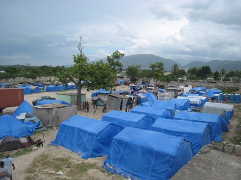 Paper+Shelter%2c+Haiti%2c+by+Shigeru+Ban+Architects