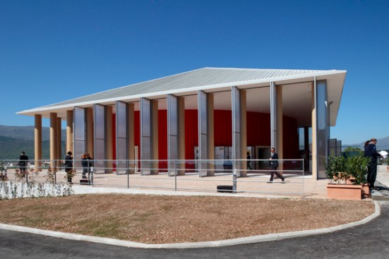 Paper+Concert+Hall%2c+L%27aquila%2c+Italy%2c+by+Shigeru+Ban+Architects