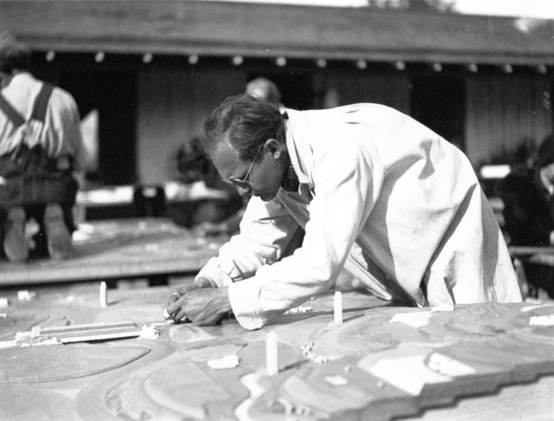 A Taliesen fellow in Chandler, Ariz., works on a 1935 model of Wright’s Broadacre City development scheme, which sought to bring urban density to suburbia. 