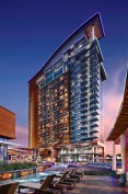 Hotel Tower and pool