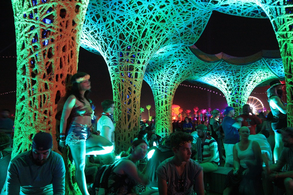 Ball-Nogues Studio Pulp Pavilion
