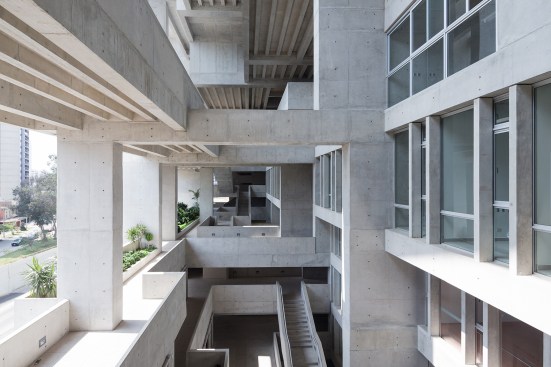 Universidad de Ingeniería & Tecnología (UTEC), Lima, Peru, by Grafton Architects