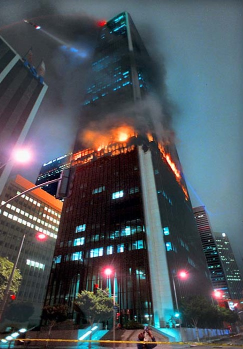 The First Interstate Tower had no perimeter fire containment installed.