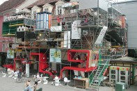 Peter Fattinger, Michael Rieper, and students from the Vienna University of Technology, Institute of Architecture and Design, SELFWARE.surface, 2003, Graz, Austria.