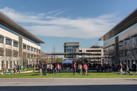 Apple's existing Austin facility can accommodate 6,200 people, and is its largest footprint outside Cupertino, Calif.