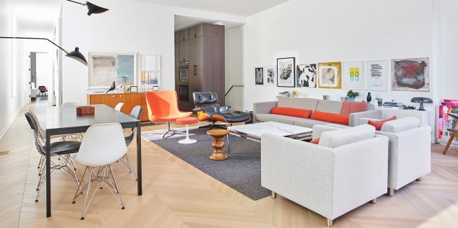 Home living room.