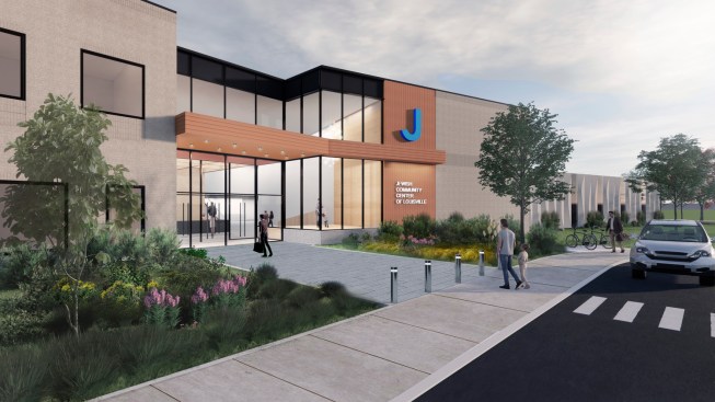 A key consideration was creating an open, inviting, yet secure entry. Double height windows and a welcoming canopy beckon visitors to the building’s entrance lobby, which provides space to orient oneself and greet waiting friends.