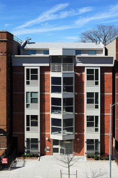 1023 Putnam Ave