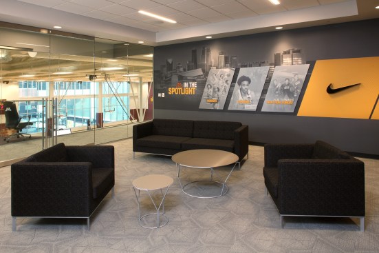 With an expansive view of the practice courts, the graphics in the Charlie and Kathy
Cunningham Basketball Development Center honor the program’s national award winners,
media coverage and tournament appearances.