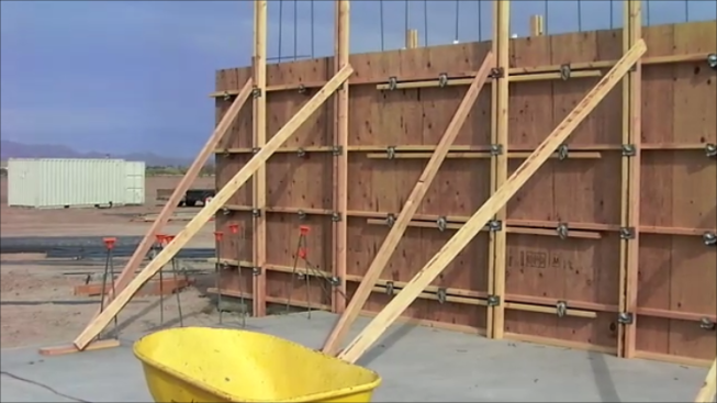 walls formwork braced