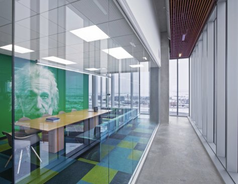 Ninety-three percent of the building's occupants have views to the outside.