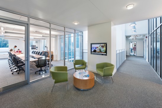 Flexible training classrooms,
multipurpose rooms and conference
rooms feature stateof-
the-art audiovisual systems.