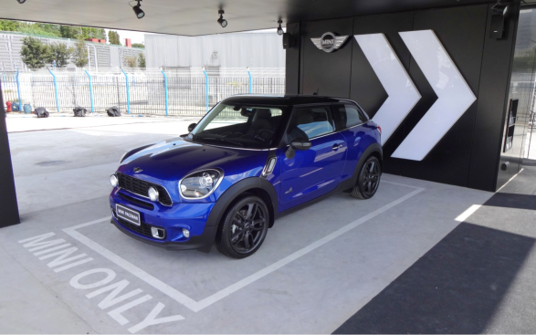 Exterior Parking