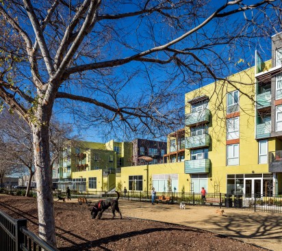 Parc on Powell Apartments, Emeryville, CaliforniaArchitects - Kava Massih