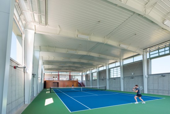 interior, tennis court 