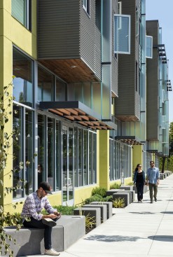 Parc on Powell Apartments, Emeryville, CaliforniaArchitects - Kava Massih