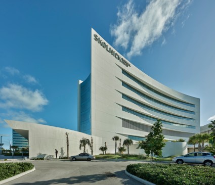 The Mount Sinai Medical Center Skolnick Surgical Tower and Hildebrandt Emergency Center