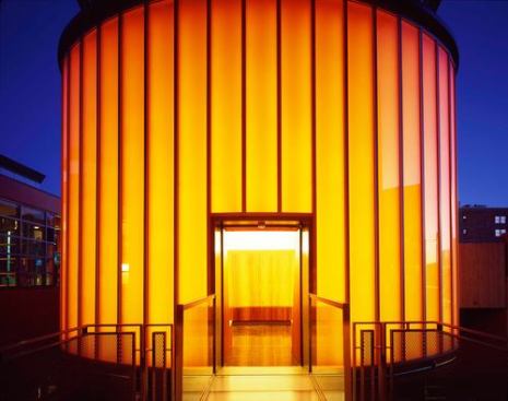 Light Reign, 2003&nbsp;&nbsp;  Daylight and LED light&nbsp;&nbsp;  Site-specific installation, Henry Art Gallery, University of Washington, Seattle&nbsp;&nbsp; &copy;&nbsp;James Turrell
