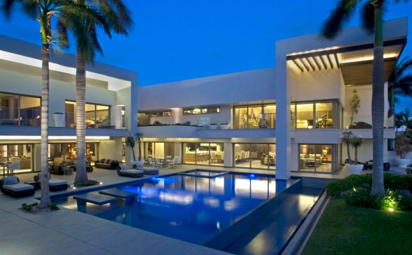 VIEW POOL AREA