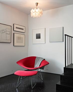 Saving space for a foyer at the front door helps this Manhattan apartment live larger than it is. Project: Private Residence, New York; Architect: Deborah Berke, New York