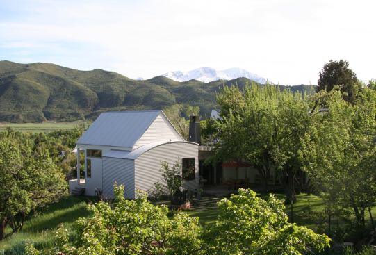 In Basalt, Colo., a former railroad town, stands a home that’s a seamless melding of past and present.