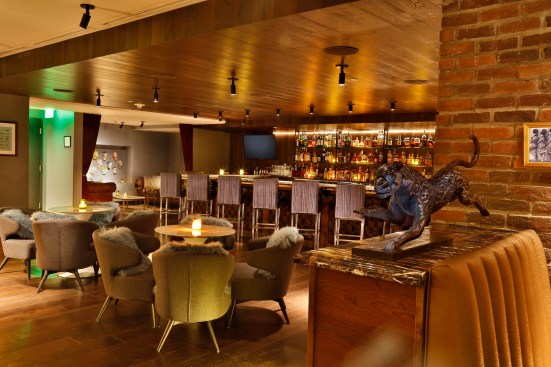 Bourbon and Banter speakeasy bar