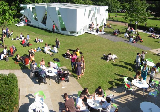 2002 Serpentine Gallery Pavilion, London.
