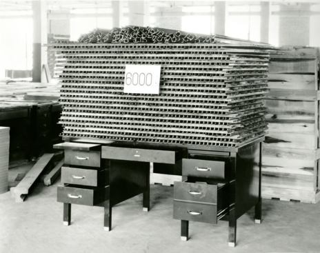 The&nbsp;Metal Office Furniture Co.'s fireproof 621 steel&nbsp;desk, which was released in 1924,&nbsp;could support a maximum&nbsp;of 6,000 pounds.&nbsp;It was the first desk the company&nbsp;offered in olive-green rather than a wood-grained finish.