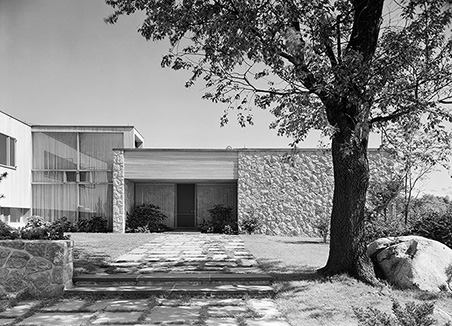 Reid House, New York, by 2007 AIA Gold Medal winner Edward Larrabee Barnes.
