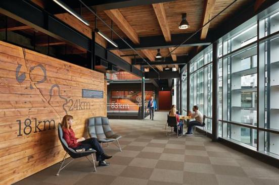 The+daylit+public+spaces%2c+including+the+bench-lined+corridors%2c+have+become+gathering+points+for+people+working+in+the+building.+And%2c+as+USACE+chief+of+architecture%2fstructures+John+Maciejewski%2c+Assoc.+AIA%2c+puts+it%2c+the+influx+of+natural+light+made+workers+who+were+used+to+a+dark+office+environment+feel+%e2%80%9clike+Neanderthals+coming+out+of+the+caves.%e2%80%9d+
