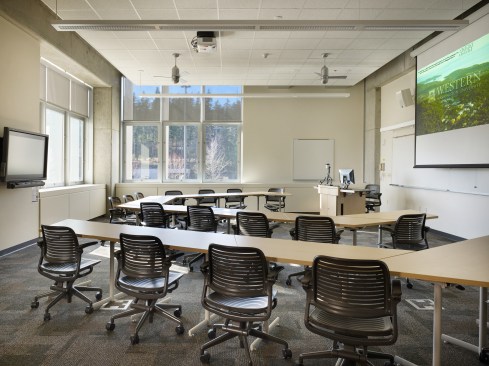Architectural photography of the Academic Instructional Center (AIC) at Western Washington University. Clients: Coughlin Porter Lundeen, Dawson Construction, OPSIS Architecture and NAC Architecture. Photographed, 2009_04,03,04,07© Benjamin Benschneider All Rights Reserved. Usage may be arranged by contacting Benjamin Benschneider Photography. E-mail: bbenschneider@comcast.net or phone 206-789-5973