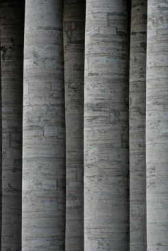 "Pillars di Pietro" (Piazza San Pietro Rome, Italy)