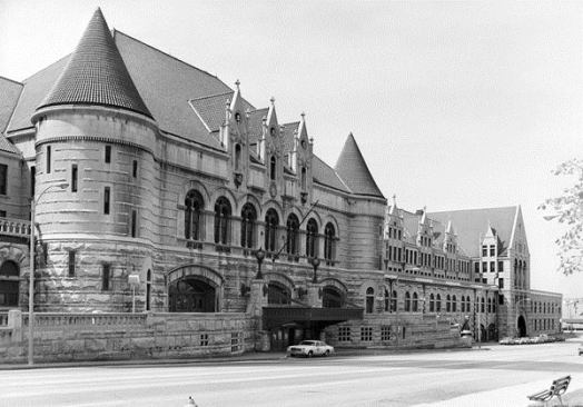 Union Station, St. Louis, by Theodore Link.