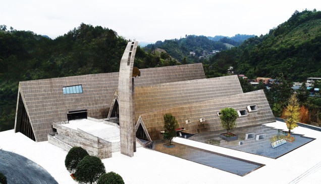 Bird eye view of the cultural center and its water square