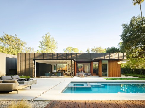 Living pavilion 