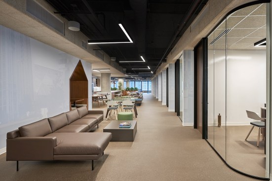 Open workstations with interior landscape separation. 