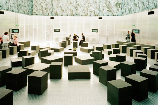 Serpentine+Gallery+Pavilion+2006%2c+designed+by+Rem+Koolhaas+and+Cecil+Balmond%2c+with+Arup