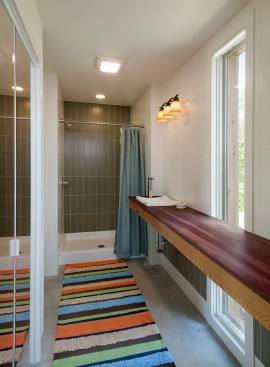 GriD Ridge House_bathroom 