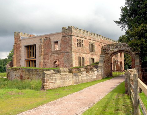 Astley+Castle+exterior.