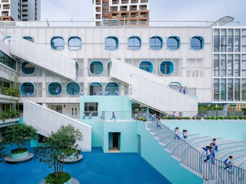 occupiable facade