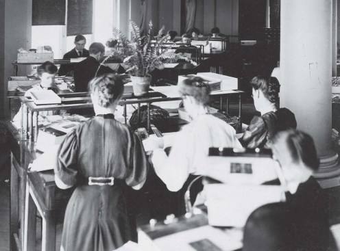 The building also served as a base for suffragettes during the American Woman's League's first national convention.