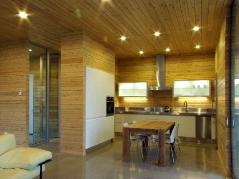 Kitchen and dining area